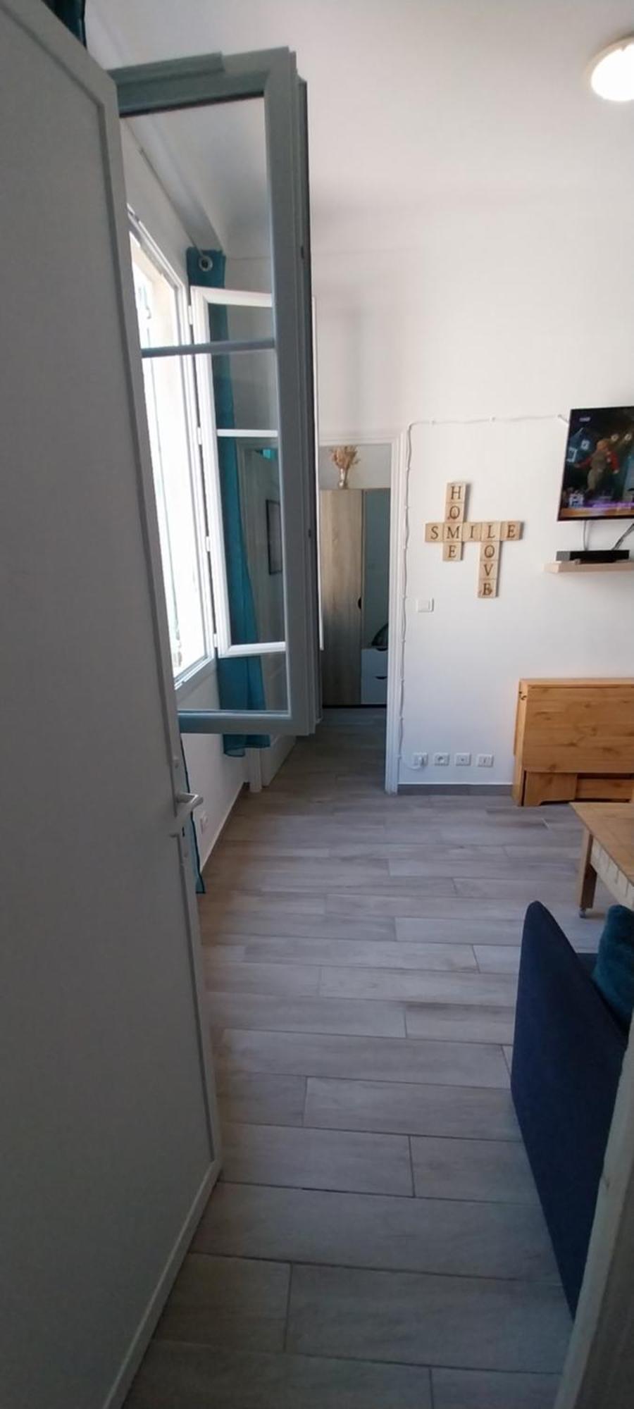 2 Pieces Apartment Nice